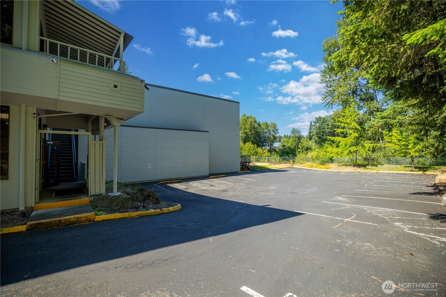 33901 9th Avenue S, Federal Way, WA 98003
