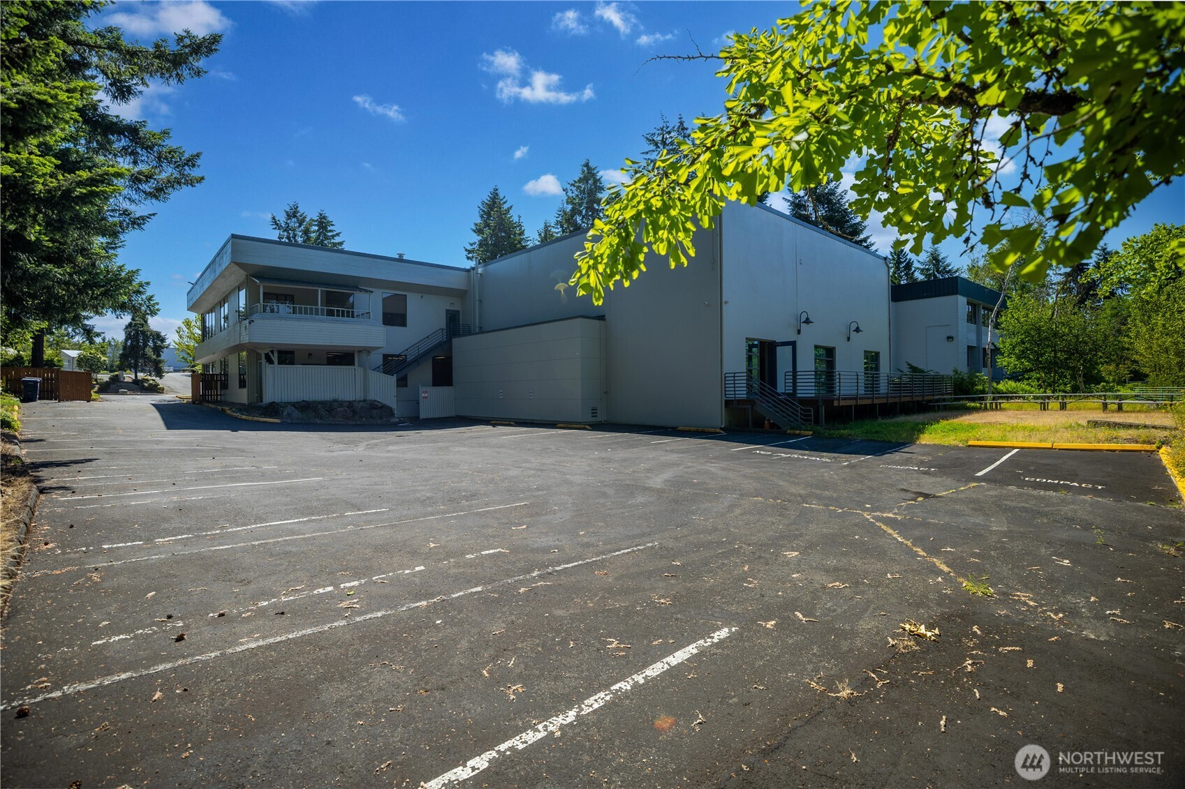 33901 9th Avenue S, Federal Way, WA 98003