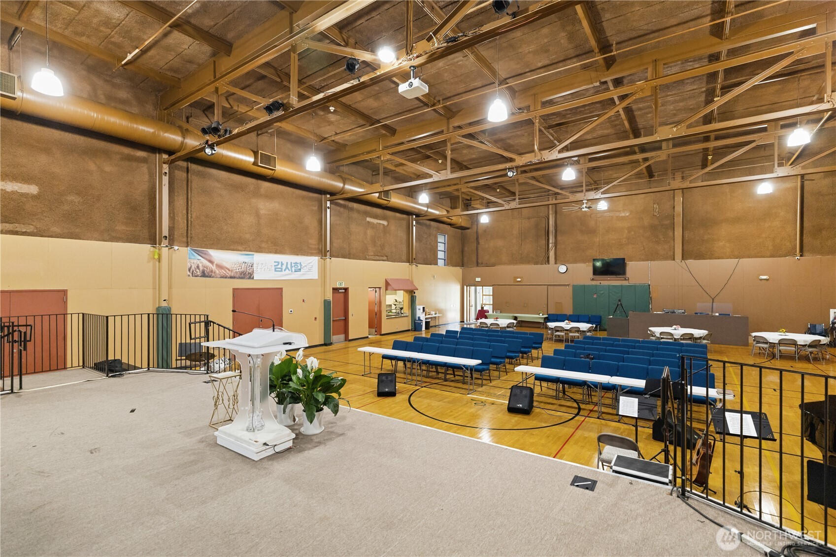 33901 9th Avenue S, Federal Way, WA 98003