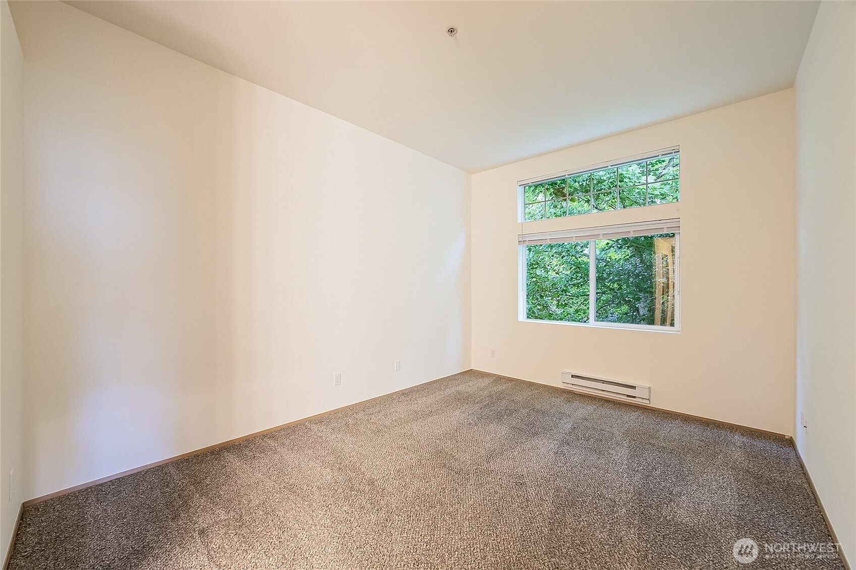 23210 59th Street S #12-5, Kent, WA 98032