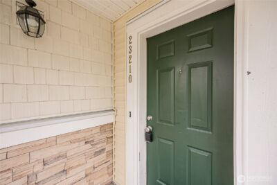 23210 59th Street S #12-5, Kent, WA 98032 - Photo 2