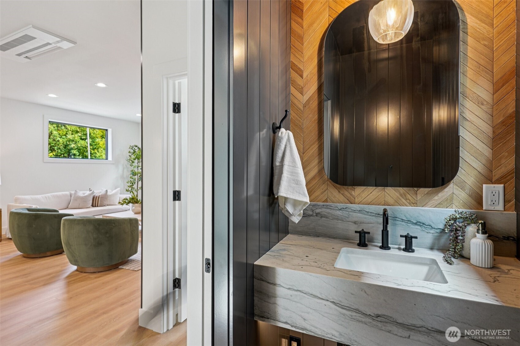 3714 Bagley Avenue N, Seattle, WA 98103