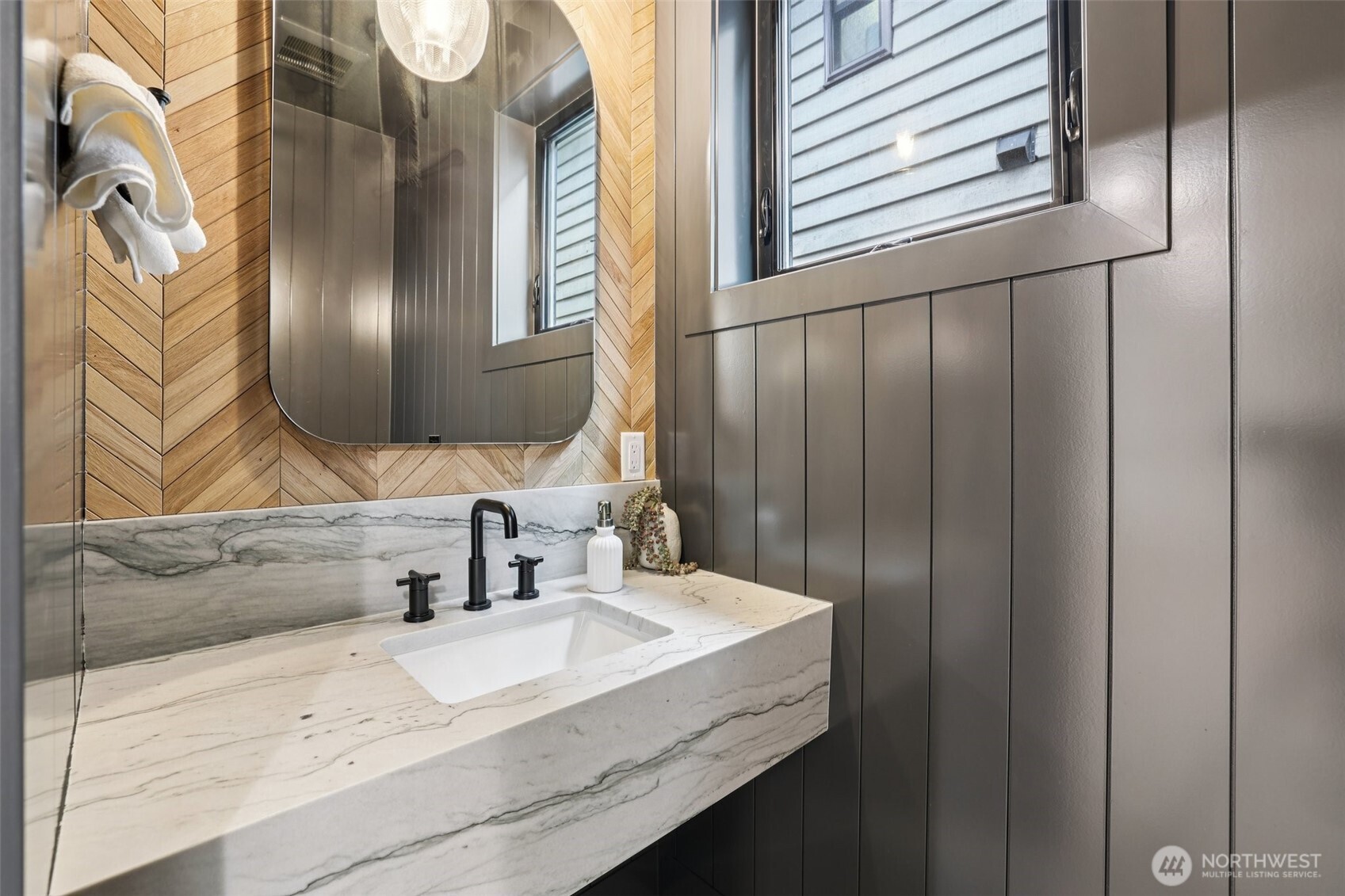 3714 Bagley Avenue N, Seattle, WA 98103