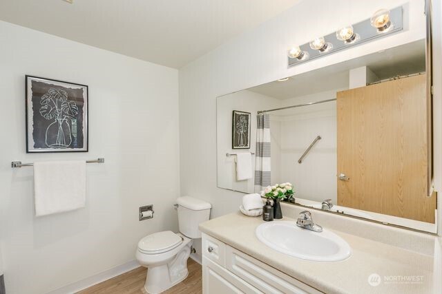 23315 Cedar Way #M101, Mountlake Terrace, WA 98043