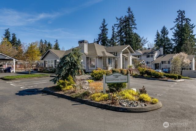 23315 Cedar Way #M101, Mountlake Terrace, WA 98043