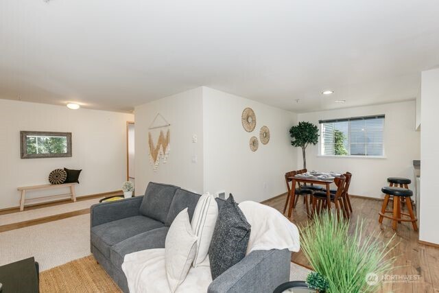 23315 Cedar Way #M101, Mountlake Terrace, WA 98043