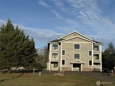 978 Point Brown Avenue SE #3, Ocean Shores, WA 98569