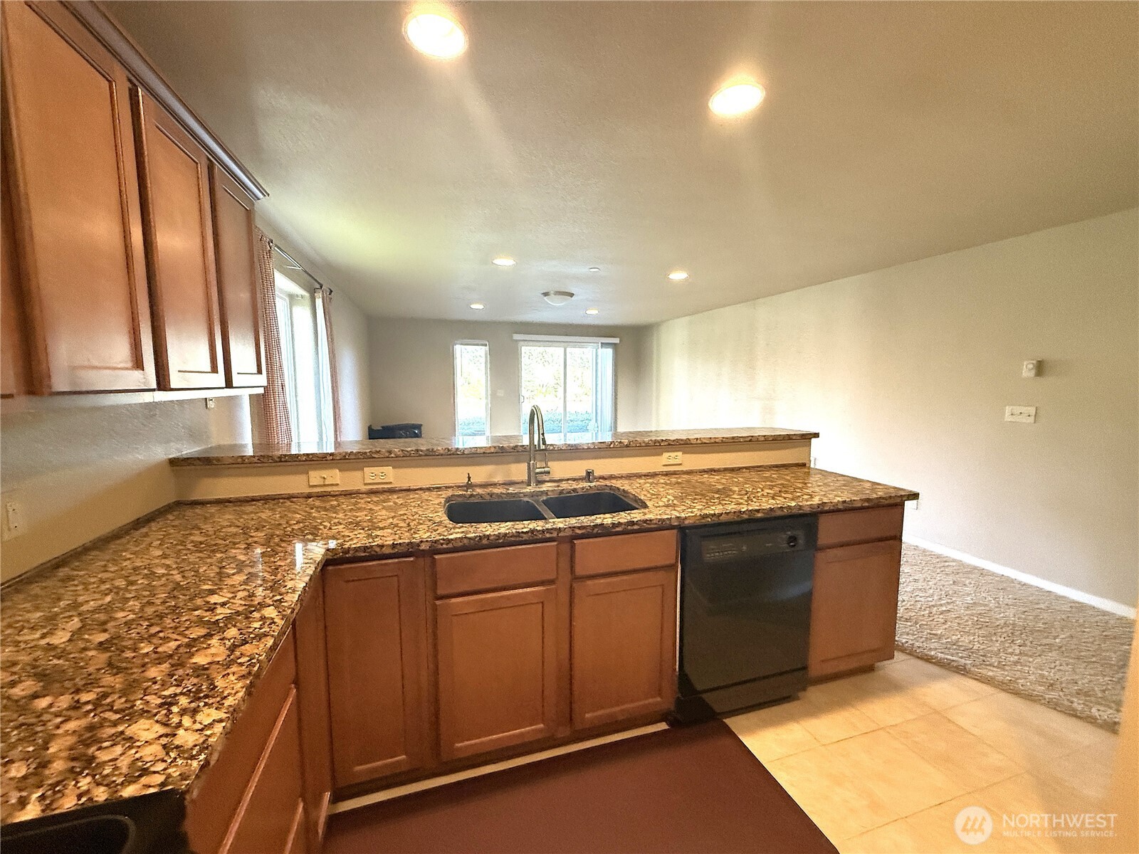 978 Point Brown Avenue SE #3, Ocean Shores, WA 98569