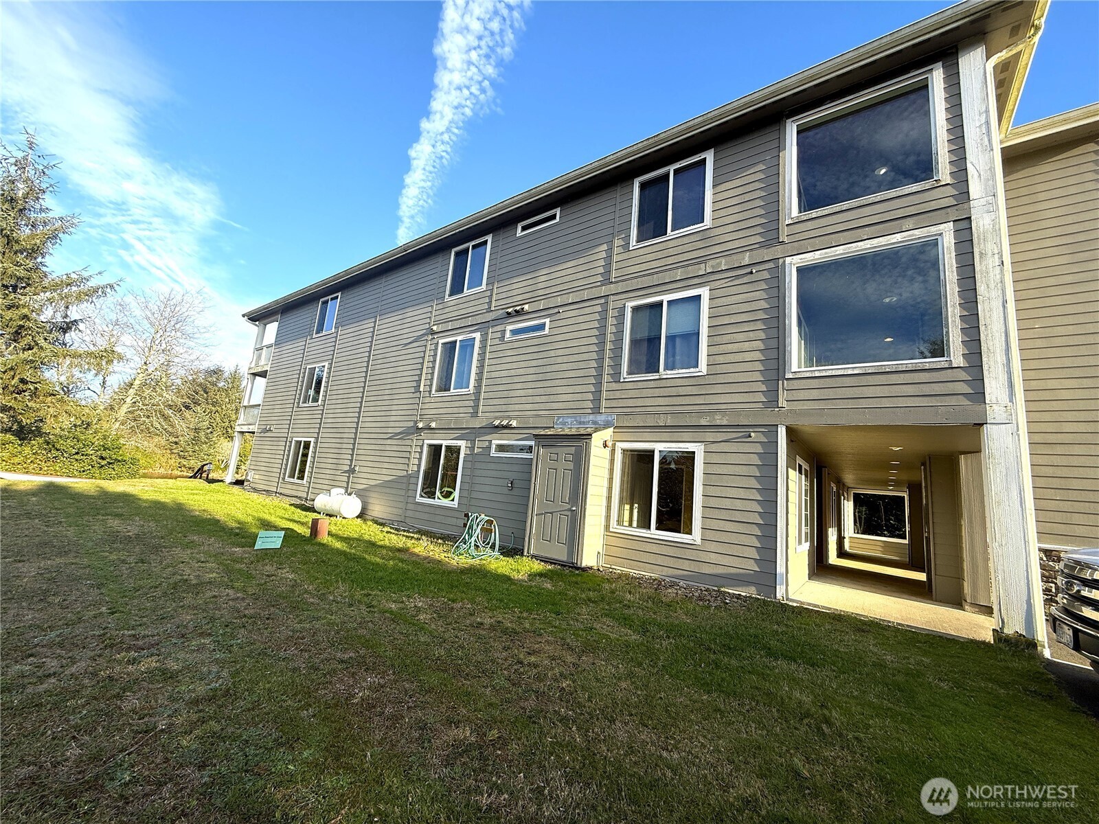 978 Point Brown Avenue SE #3, Ocean Shores, WA 98569