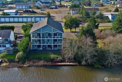 978 Point Brown Avenue SE #3, Ocean Shores, WA 98569 - Photo 4