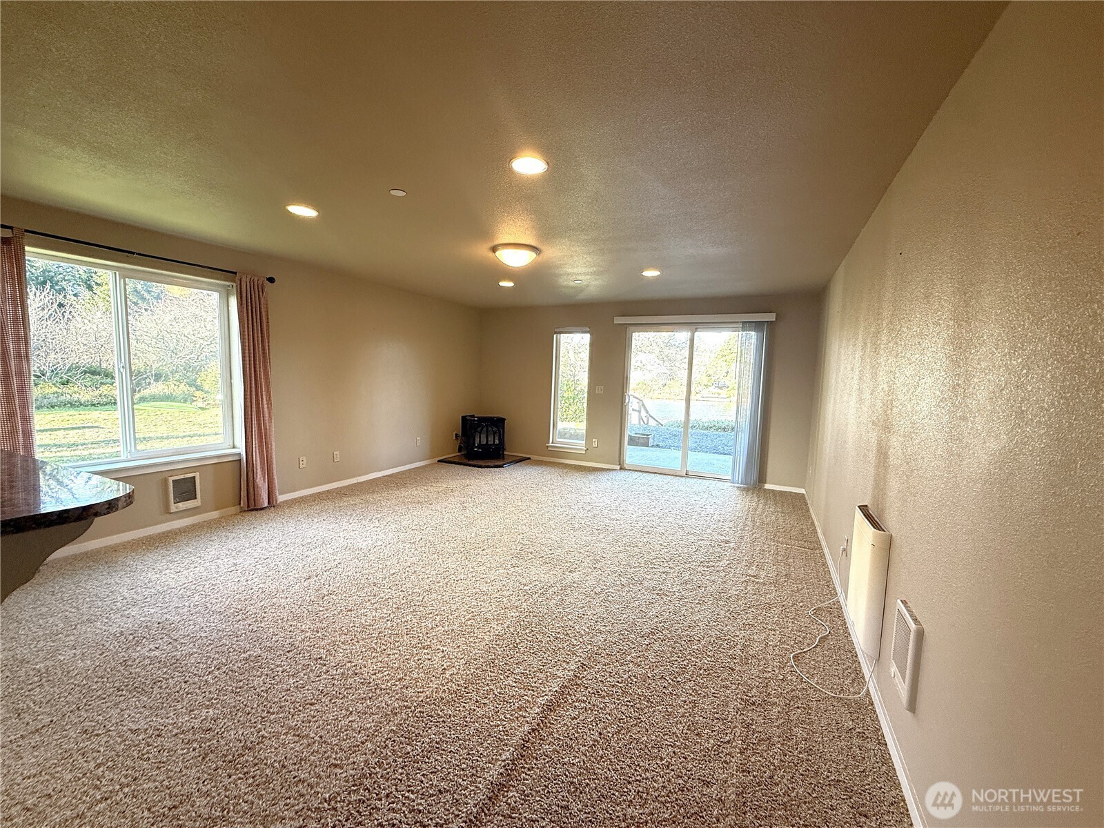 978 Point Brown Avenue SE #3, Ocean Shores, WA 98569