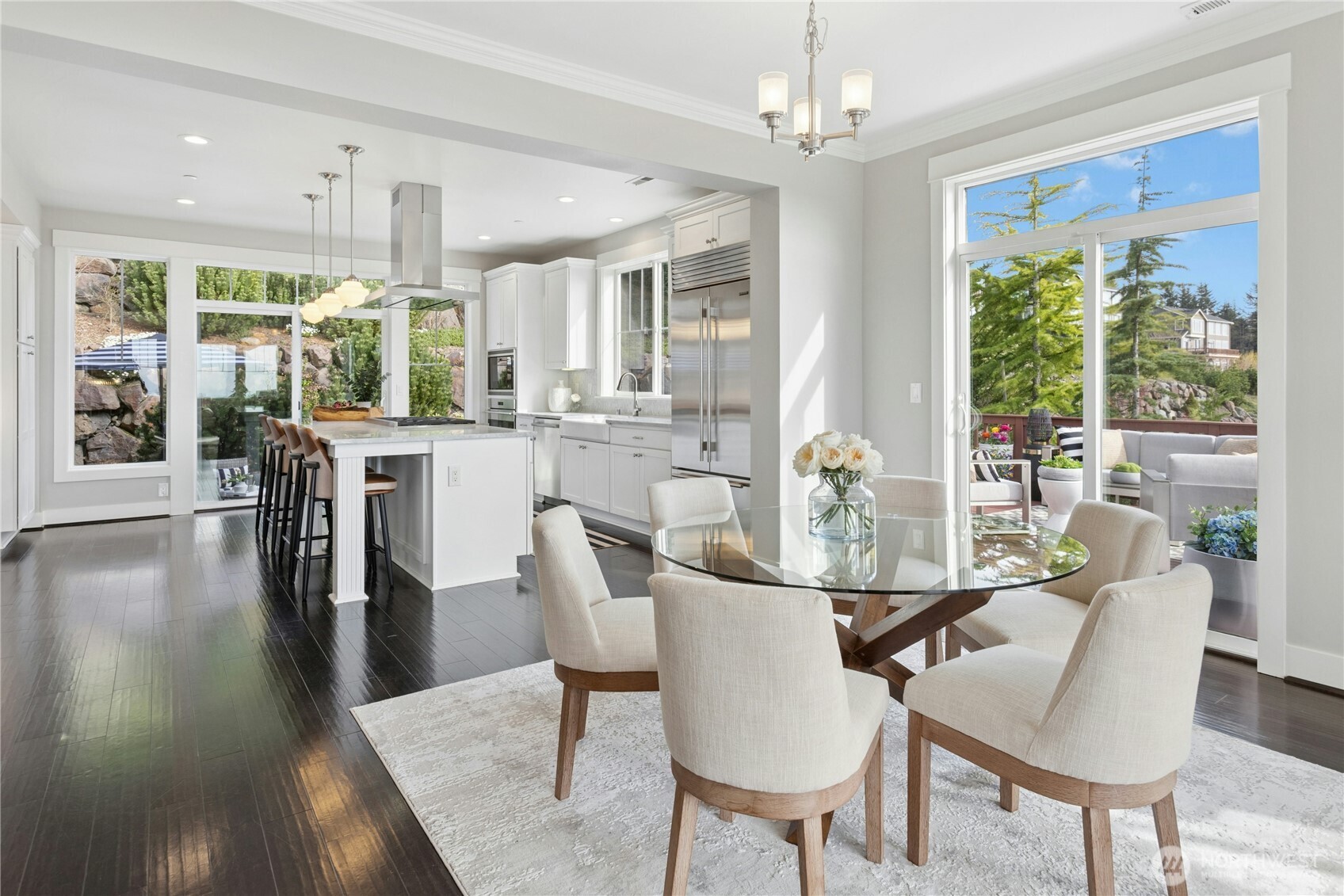 7098 170Th Avenue SE, Bellevue, WA 98006