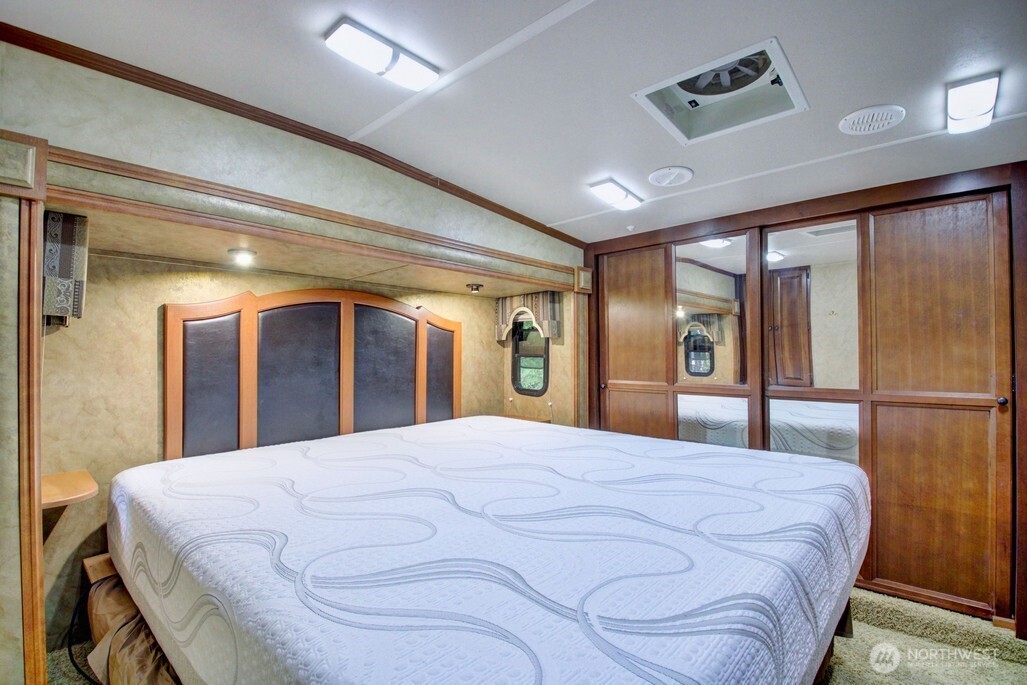 245 Schinn Canyon Court , Deming, WA 98244