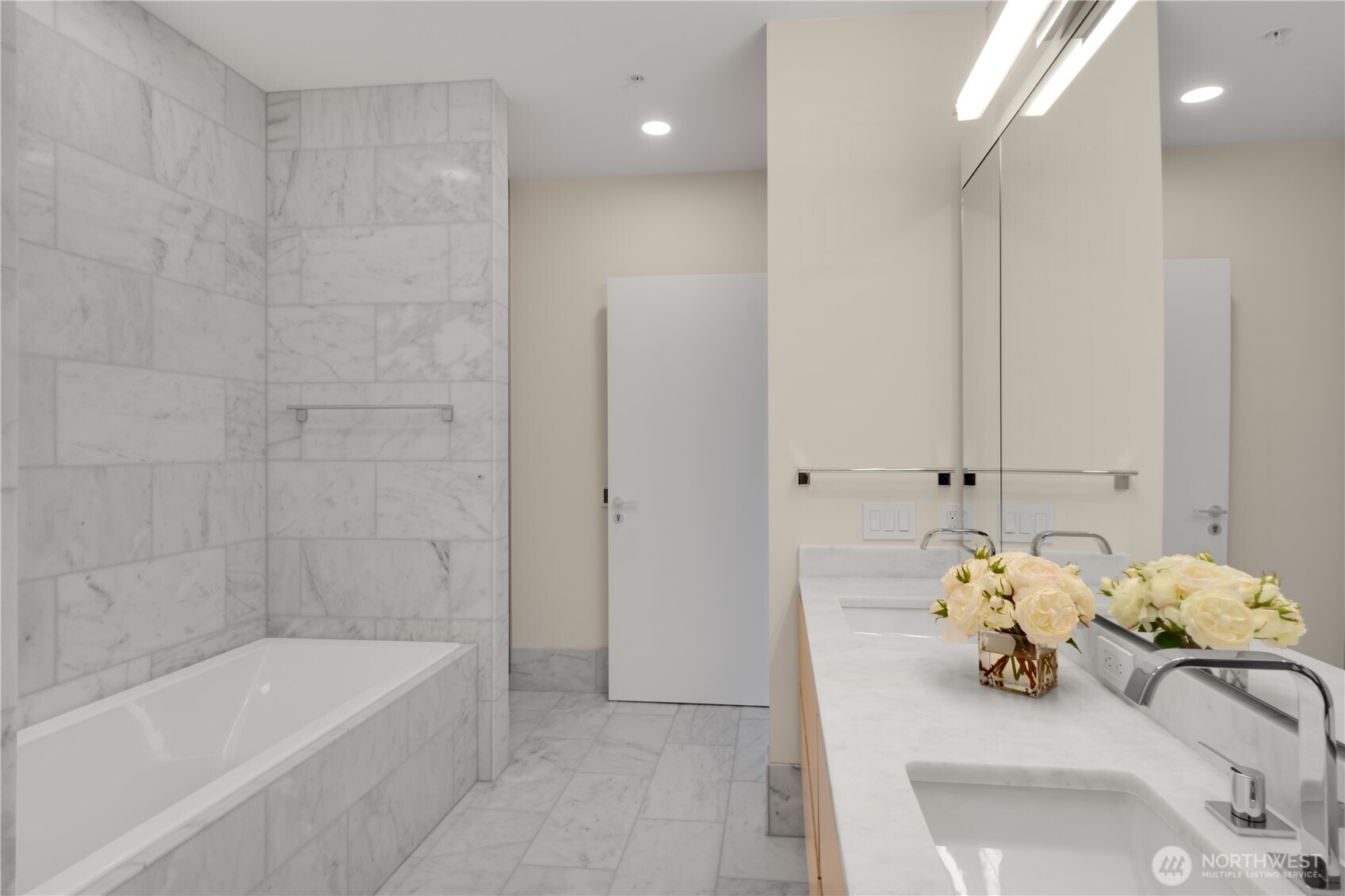 121 Stewart Street #3504, Seattle, WA 98121