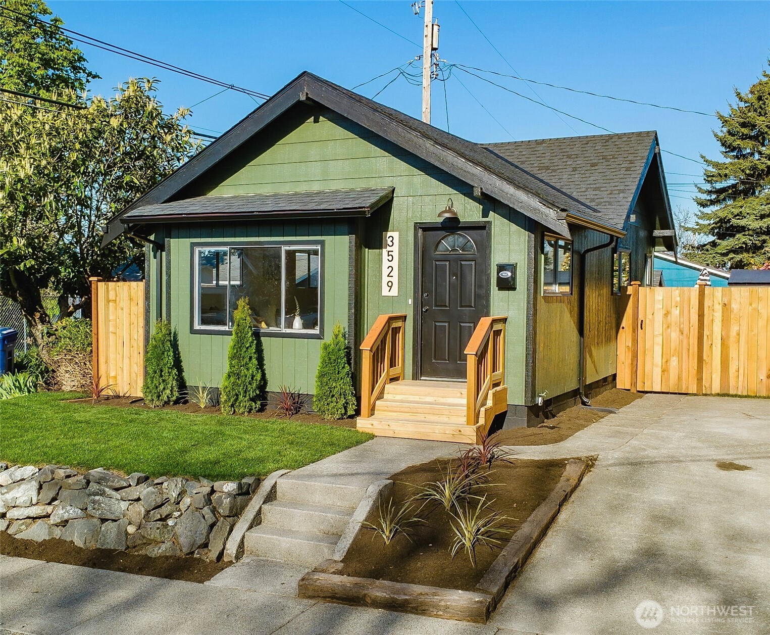 3529 E F Street , Tacoma, WA 98404