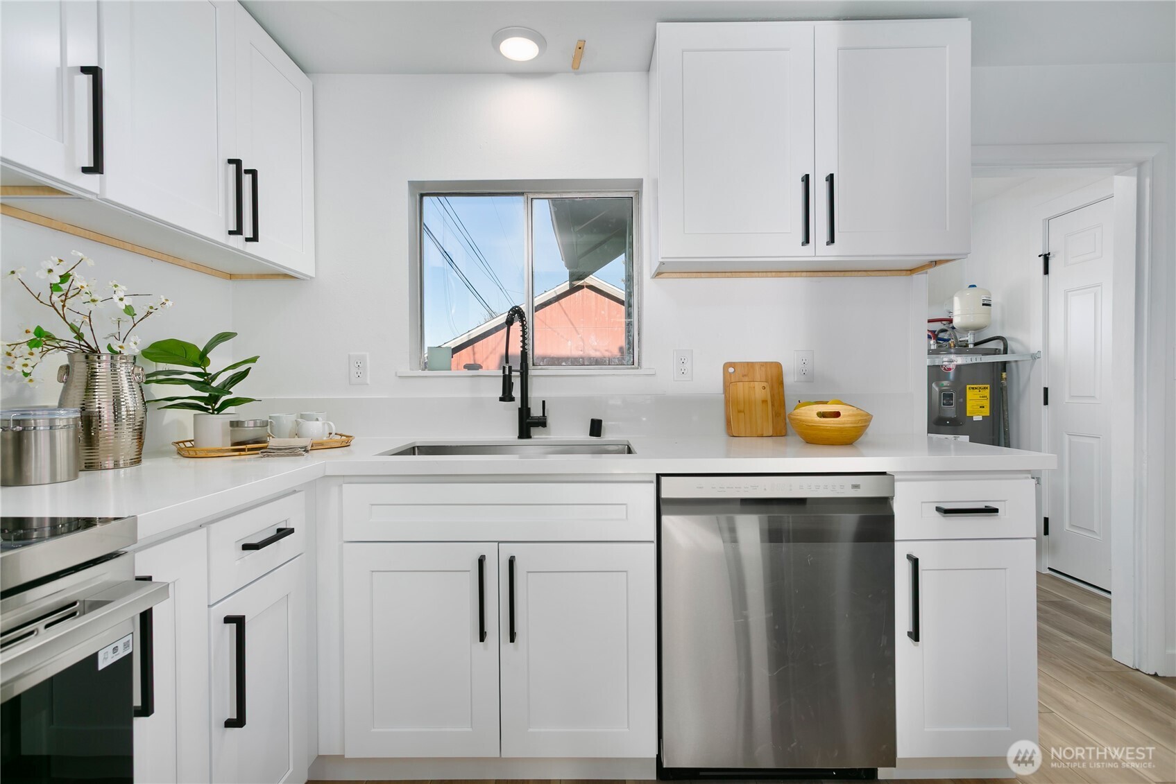 3529 E F Street , Tacoma, WA 98404