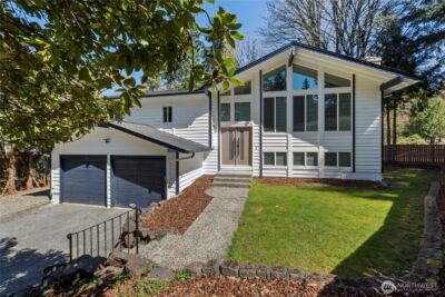 10518 165th Place NE, Redmond, WA 98052-2762