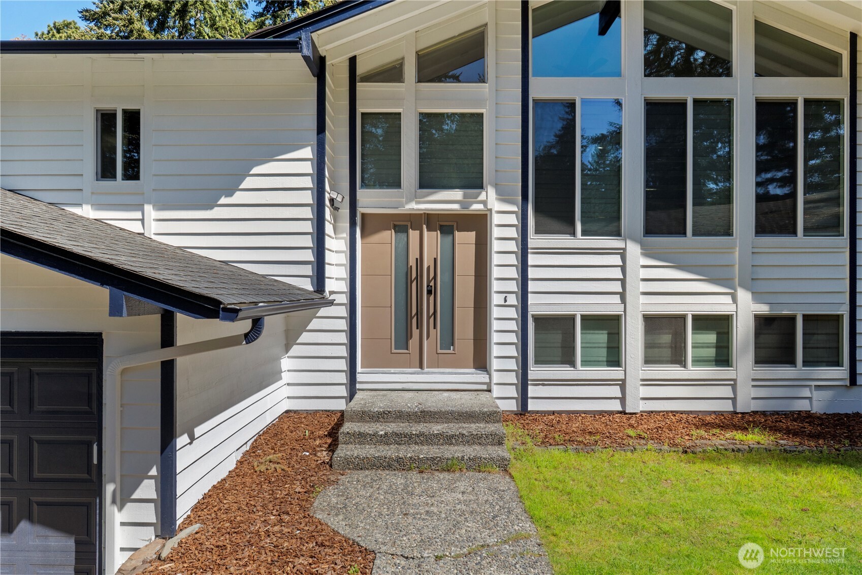 10518 165th Place NE, Redmond, WA 98052-2762