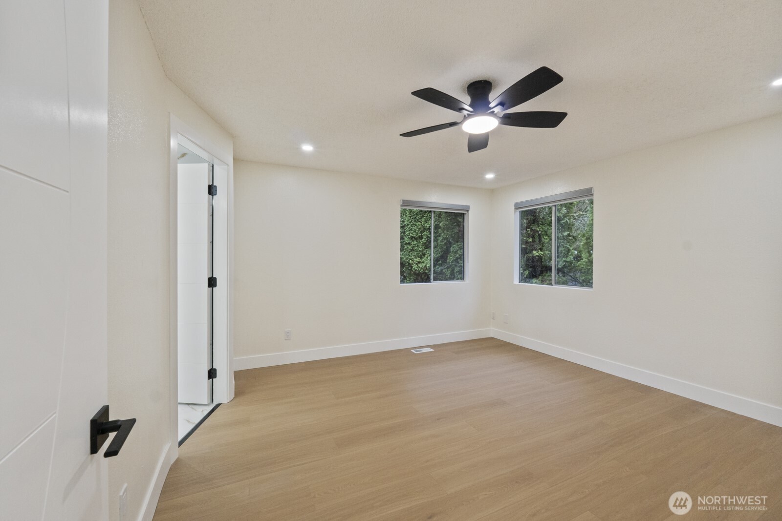 10518 165th Place NE, Redmond, WA 98052-2762