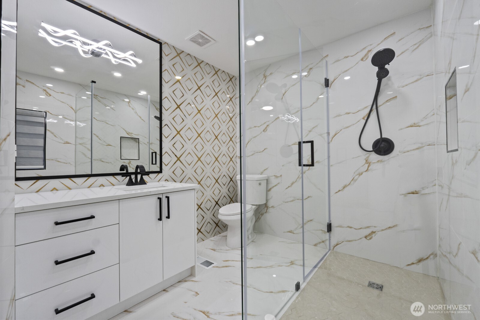 10518 165th Place NE, Redmond, WA 98052-2762