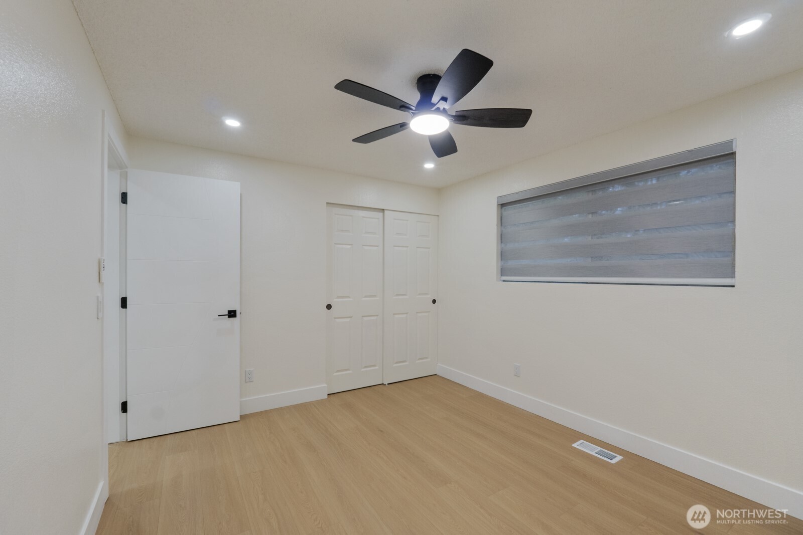 10518 165th Place NE, Redmond, WA 98052-2762