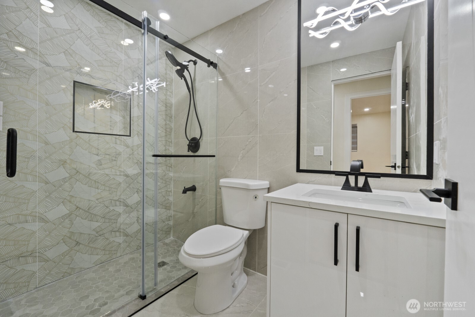 10518 165th Place NE, Redmond, WA 98052-2762