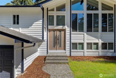 10518 165th Place NE, Redmond, WA 98052-2762 - Photo 2