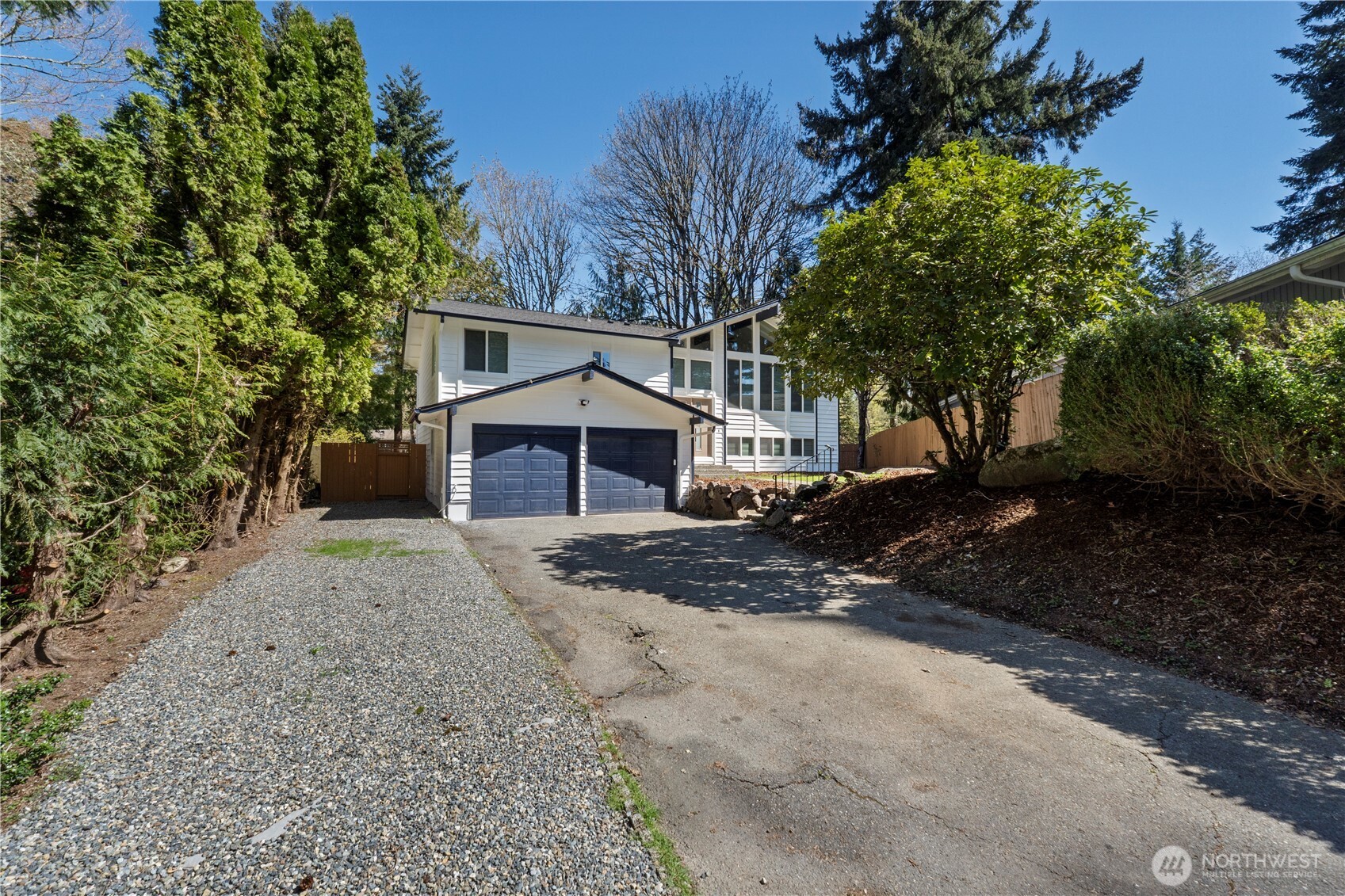 10518 165th Place NE, Redmond, WA 98052-2762