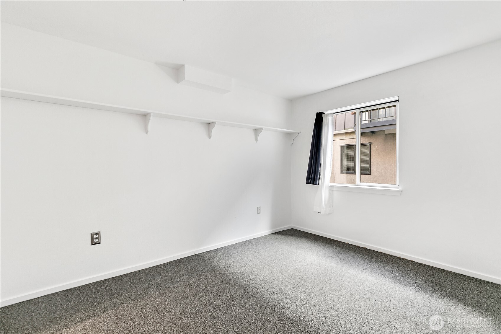 425 Vine Street #610, Seattle, WA 98121