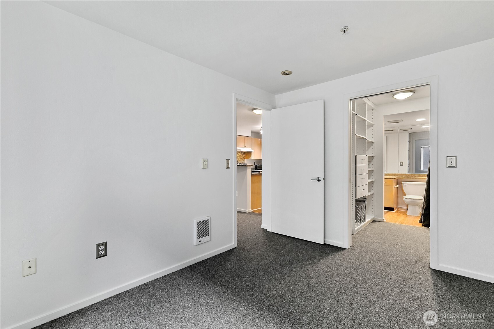 425 Vine Street #610, Seattle, WA 98121