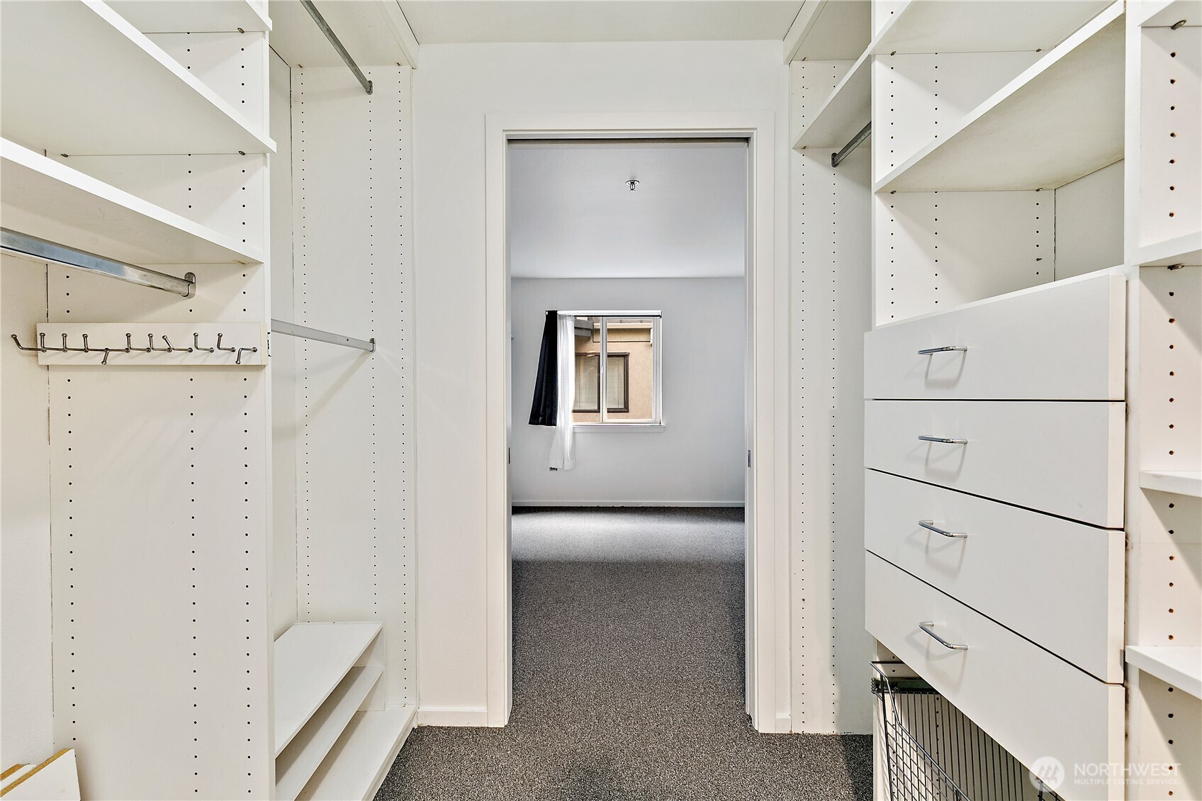 425 Vine Street #610, Seattle, WA 98121