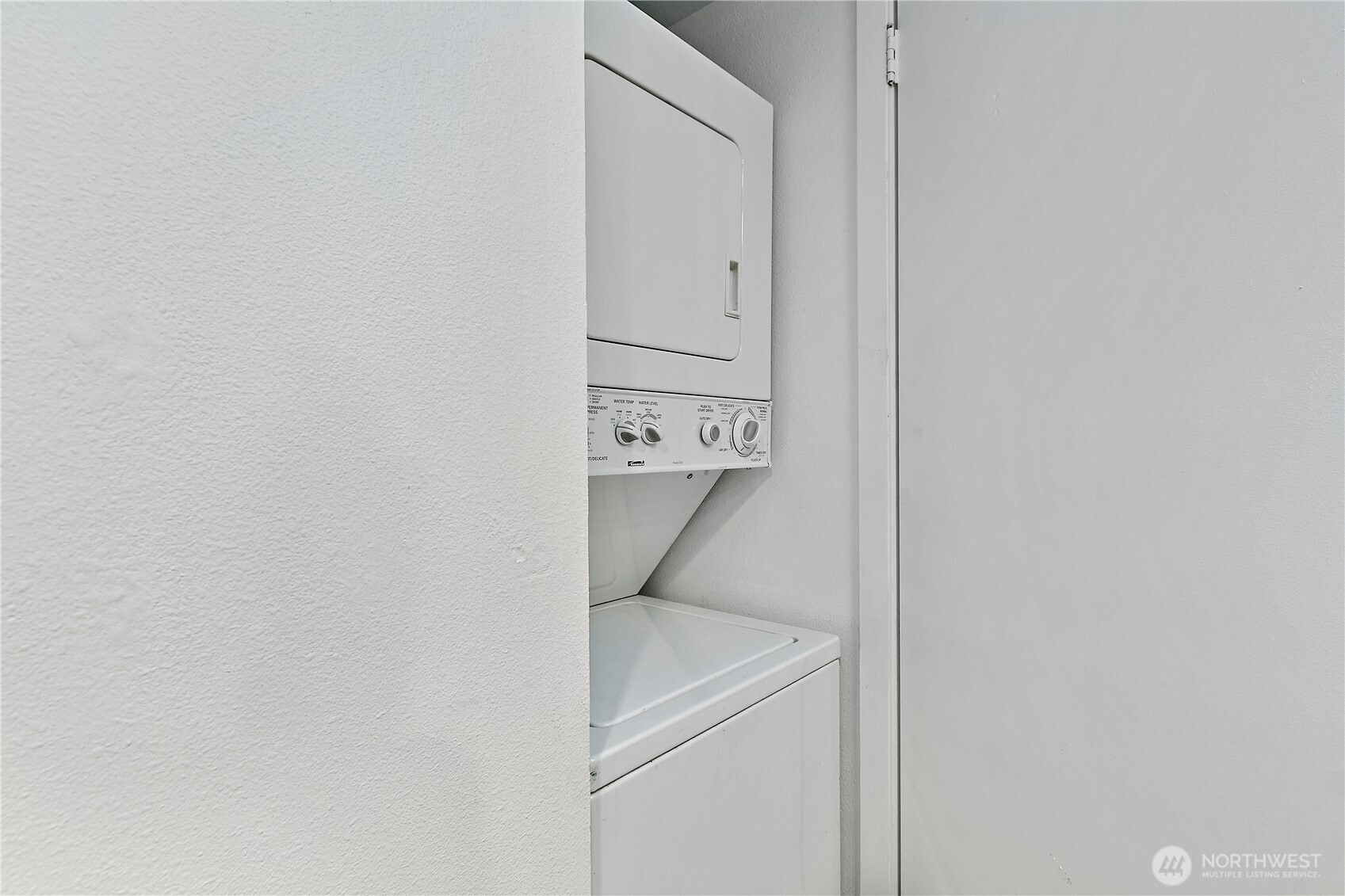 425 Vine Street #610, Seattle, WA 98121