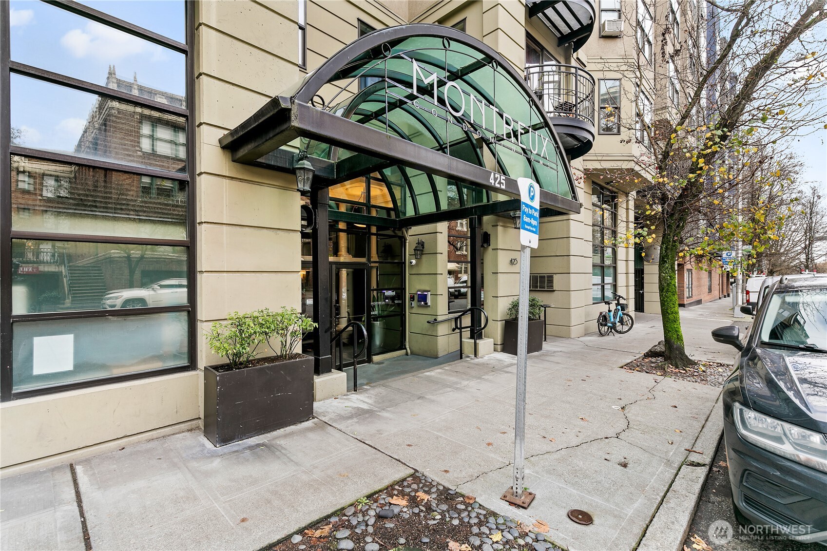 425 Vine Street #610, Seattle, WA 98121