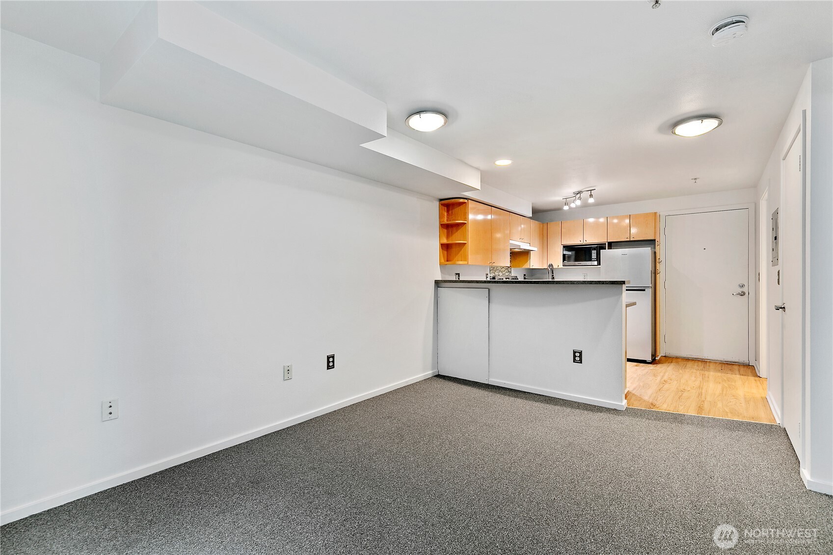 425 Vine Street #610, Seattle, WA 98121