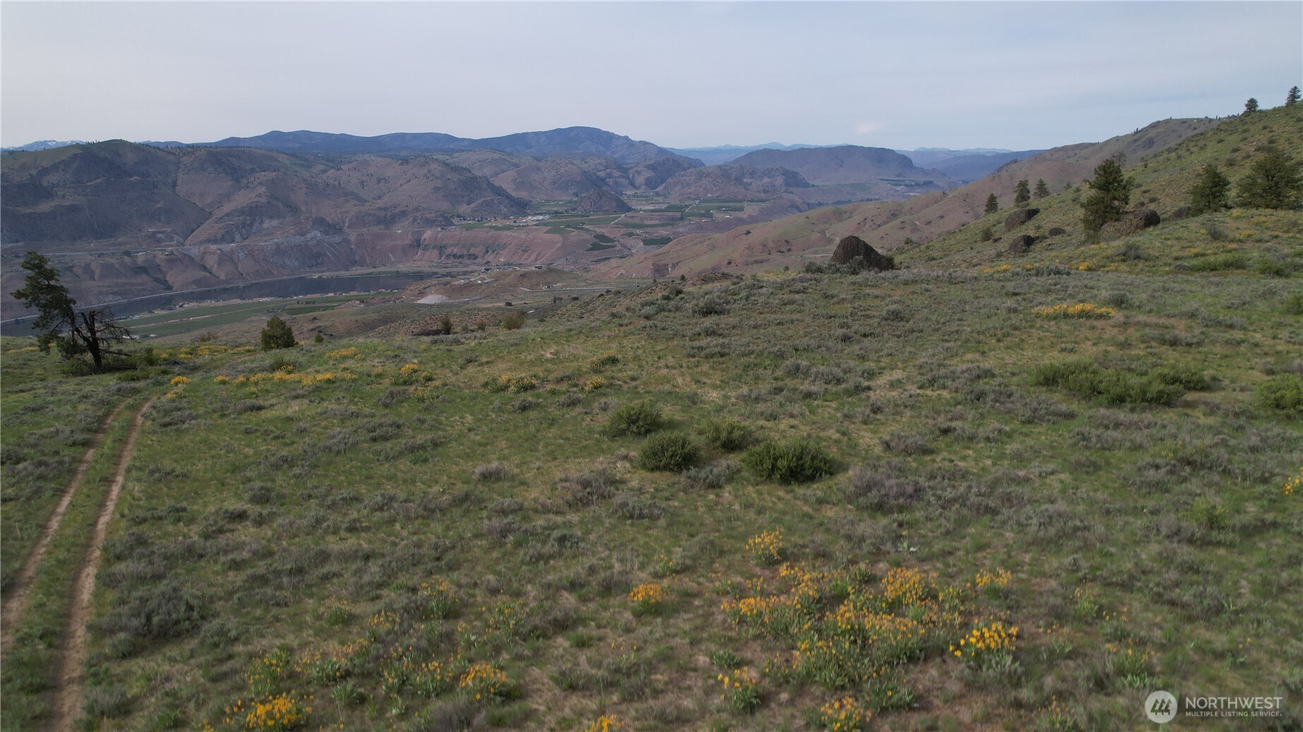 0 Coyote's Curve Road , Orondo, WA 98843