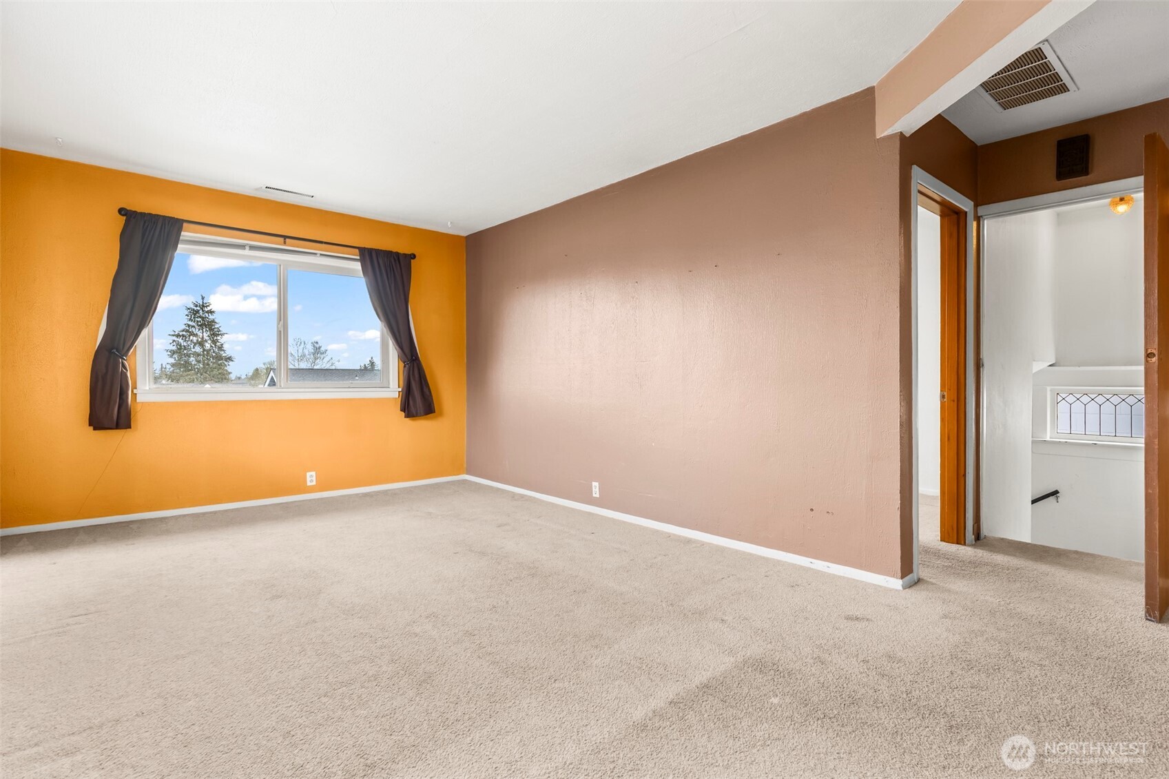 1014 and 1014 1/2 So. Lawrence Street , Tacoma, WA 98405