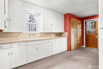 1014 and 1014 1/2 So. Lawrence Street , Tacoma, WA 98405 - Photo 7