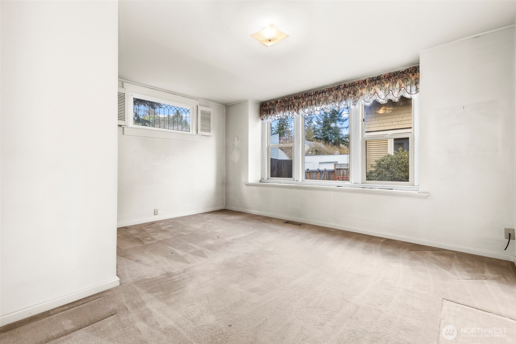 1014 and 1014 1/2 So. Lawrence Street , Tacoma, WA 98405