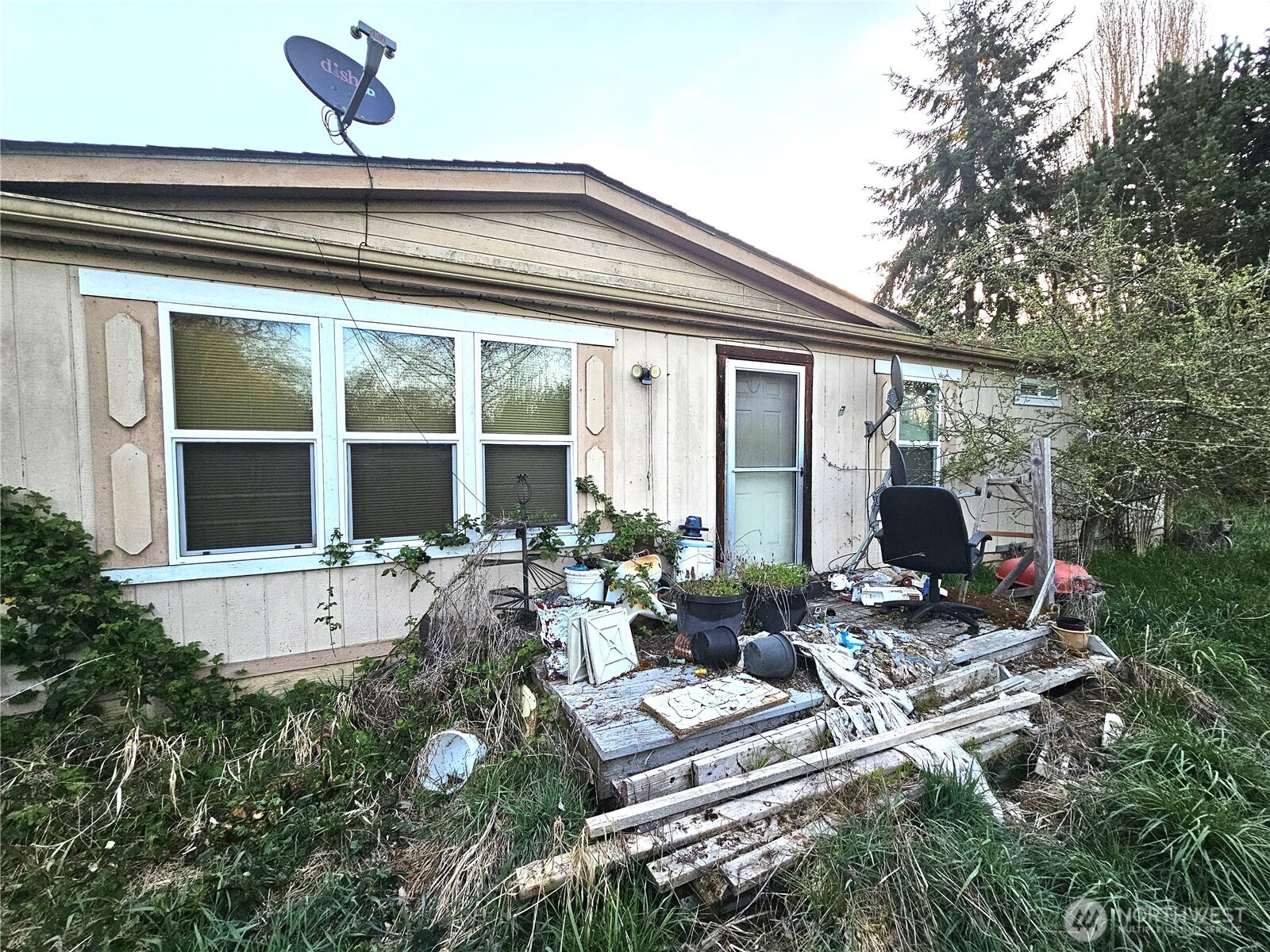 201 Serpentine Avenue , Sequim, WA 98382
