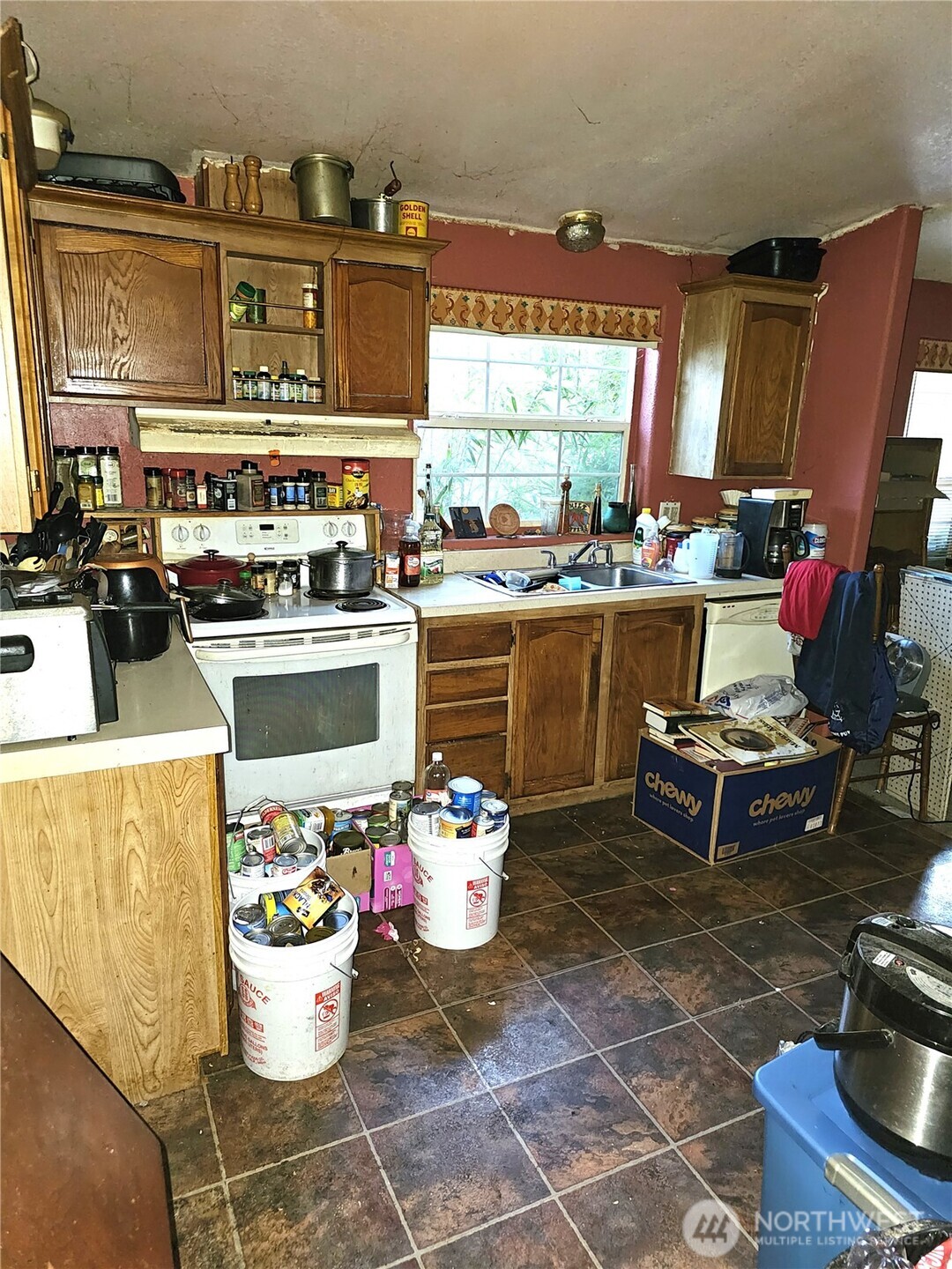 201 Serpentine Avenue , Sequim, WA 98382