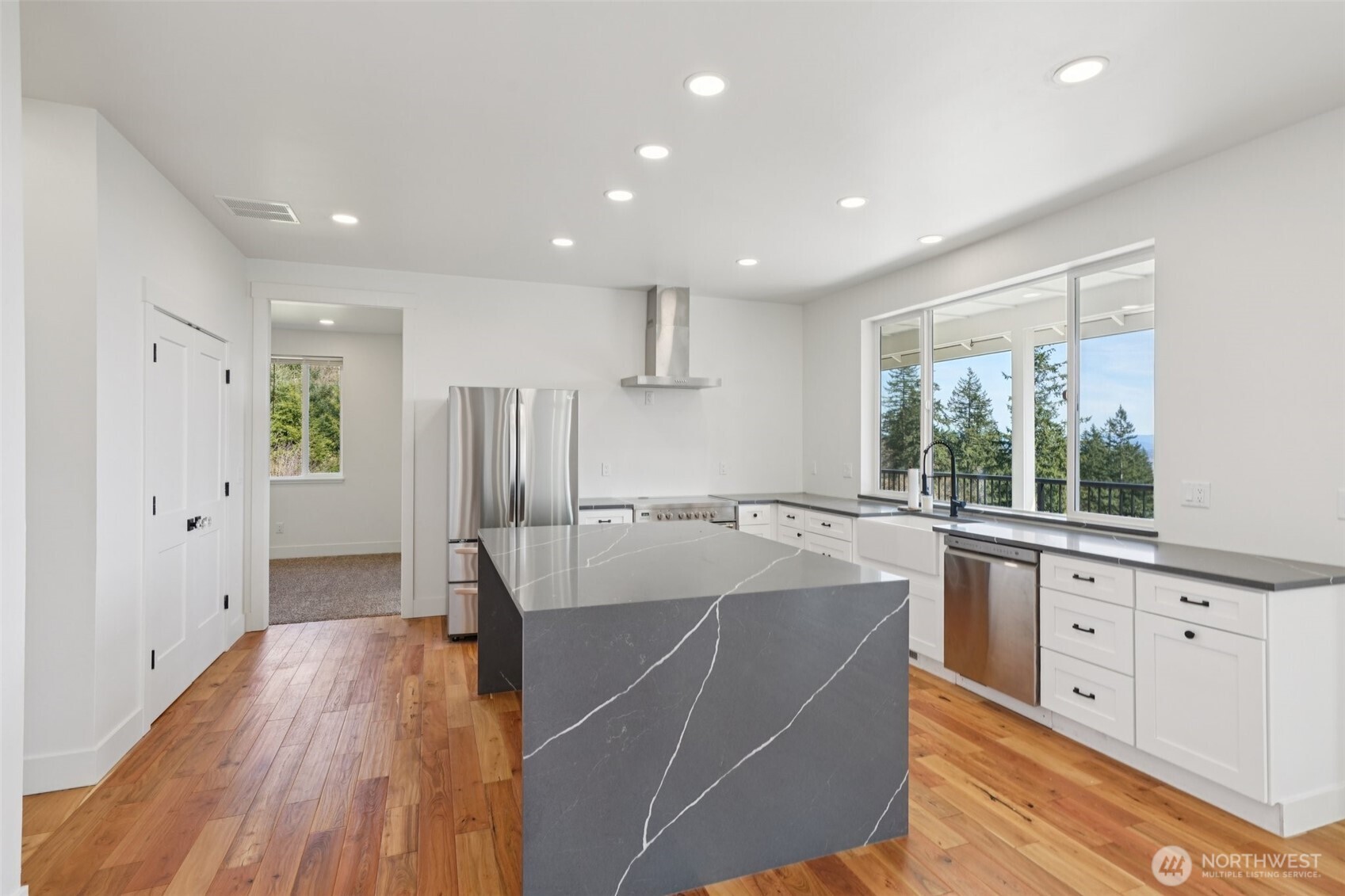 209 High Bank Lane , Woodland, WA 98674