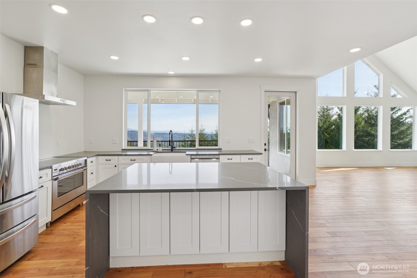209 High Bank Lane , Woodland, WA 98674