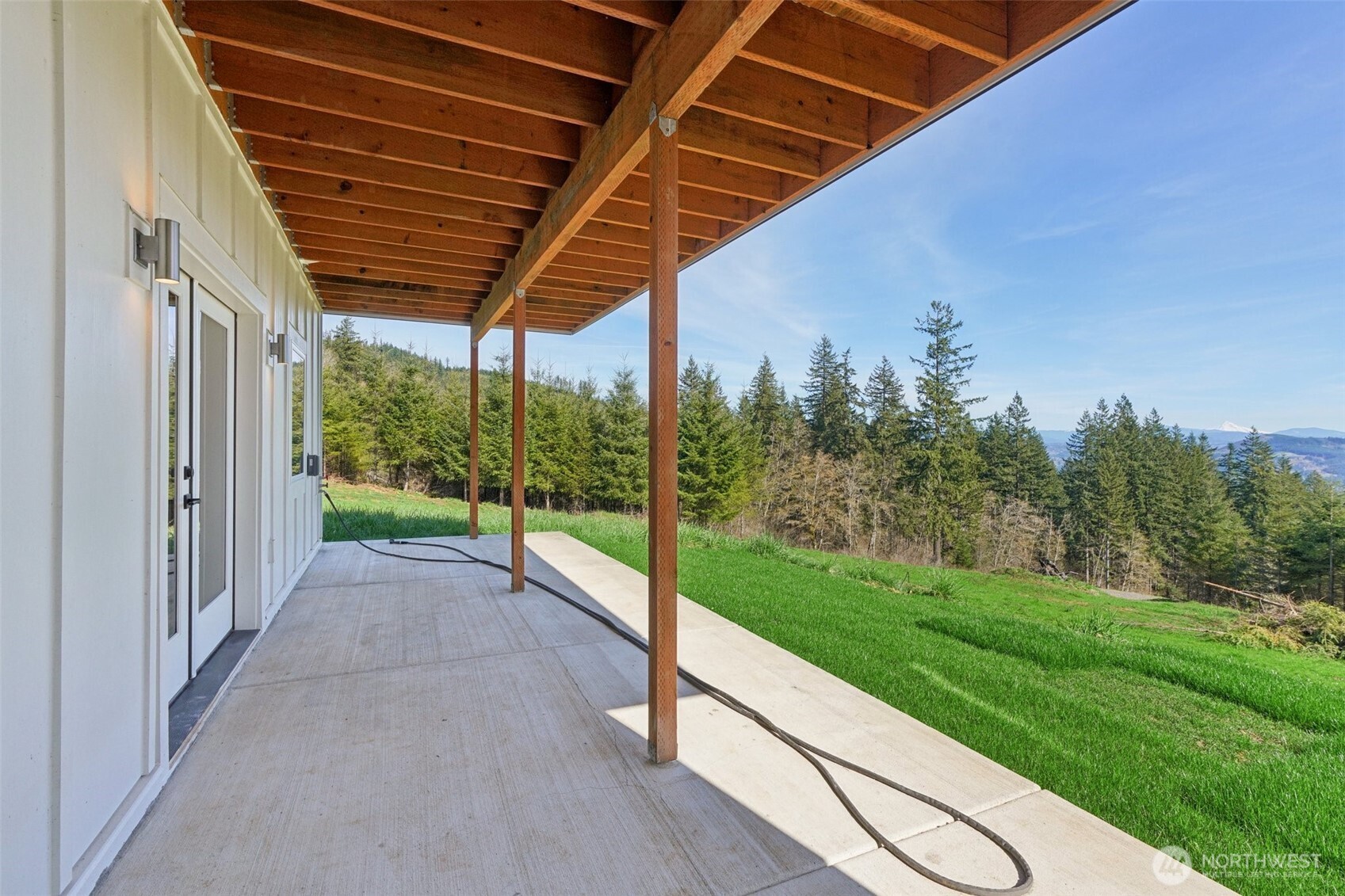 209 High Bank Lane , Woodland, WA 98674