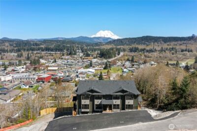 117 Orchard Avenue S #B, Eatonville, WA 98328