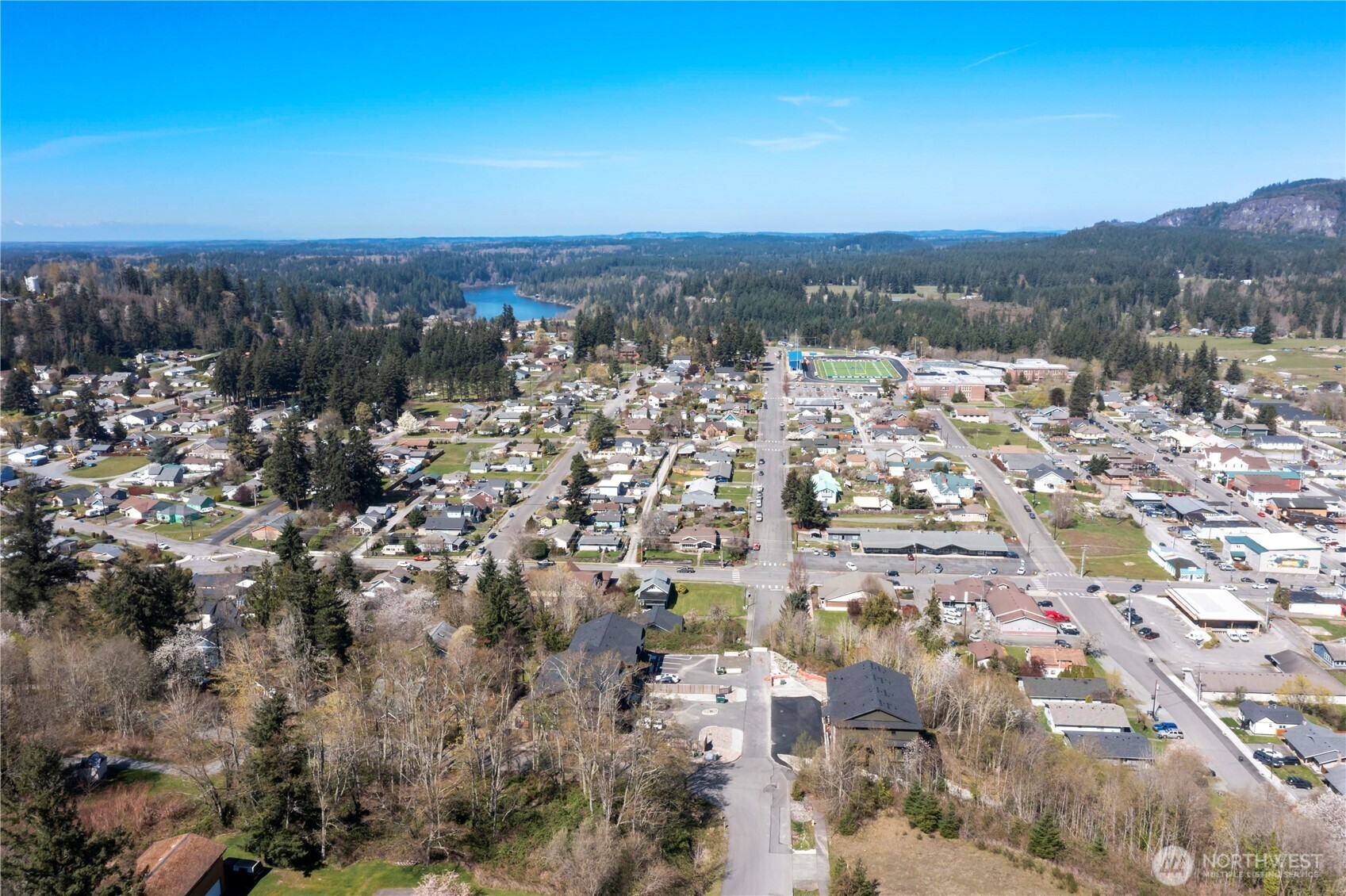 117 Orchard Avenue S #B, Eatonville, WA 98328