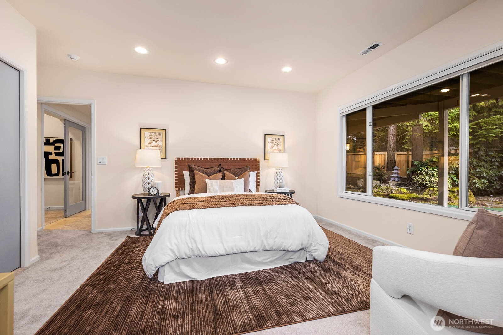 18206 NW Montreux Drive , Issaquah, WA 98027