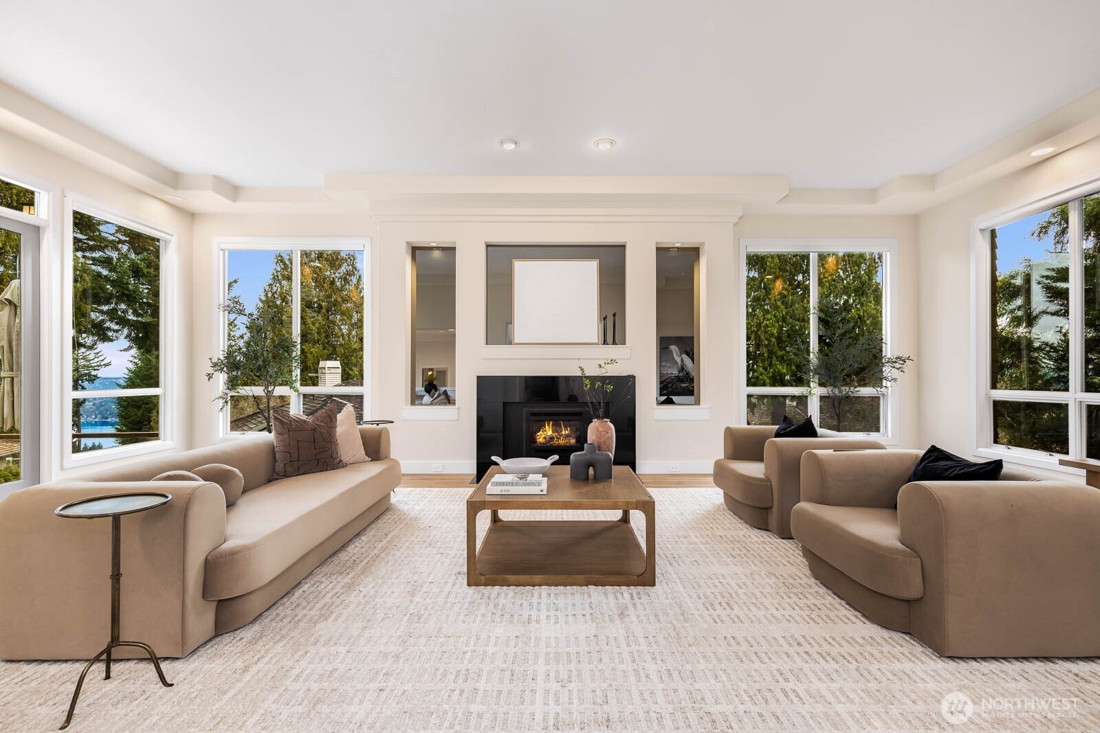 18206 NW Montreux Drive , Issaquah, WA 98027