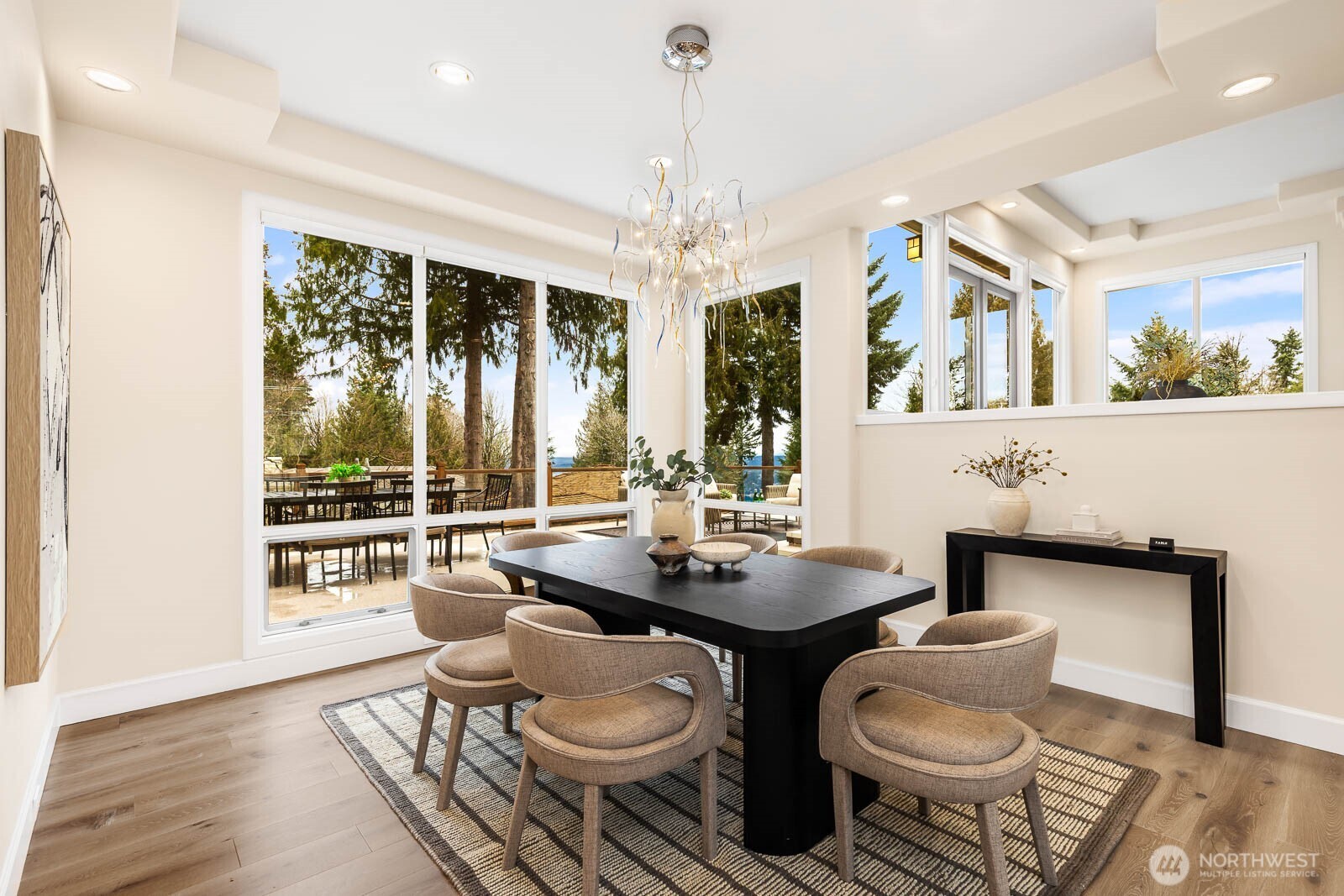18206 NW Montreux Drive , Issaquah, WA 98027