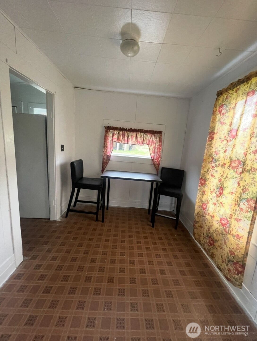 1024 State Route 6 , Raymond, WA 98577