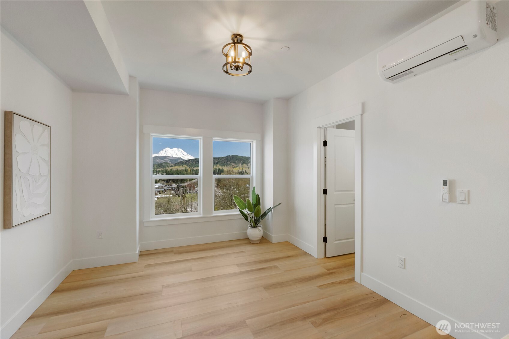 117 Orchard Avenue S #C, Eatonville, WA 98328